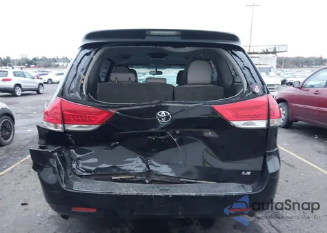 2011 Toyota Sienna Le V6 из США, поврежденный, VIN 5TDKK3DC0BS129798